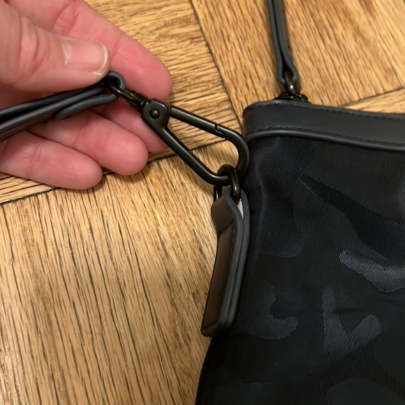 COBB & CO camo pouch - Picture 4 of 10